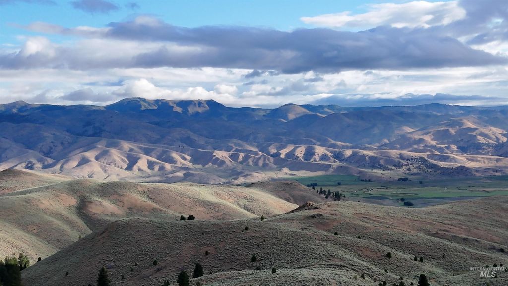 20894 Pioneer Lane, Bridgeport, OR 97819 photo 4