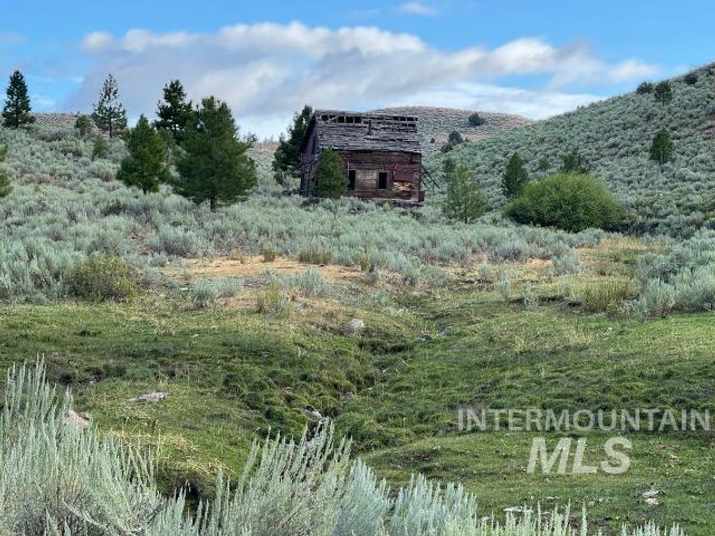 20894 Pioneer Lane, Bridgeport, OR 97819 photo 48