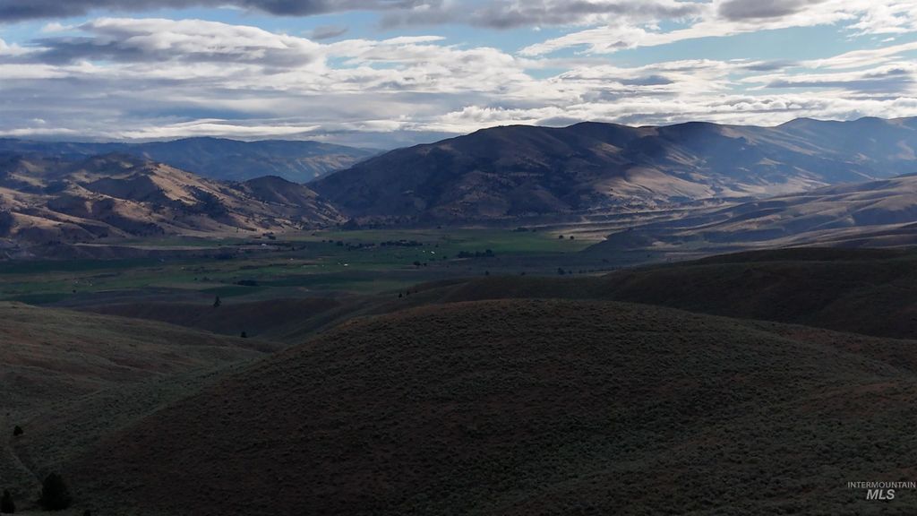 20894 Pioneer Lane, Bridgeport, OR 97819 photo 6