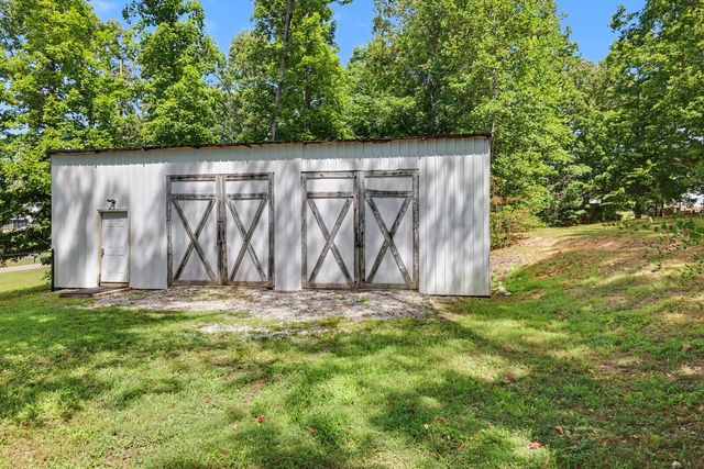 1003 Creek Bottom Rd, White Bluff, TN 37187