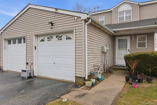 2760 Schleigel Boulevard, Amityville, NY 11701