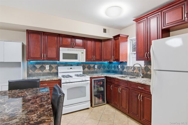 2760 Schleigel Boulevard, Amityville, NY 11701