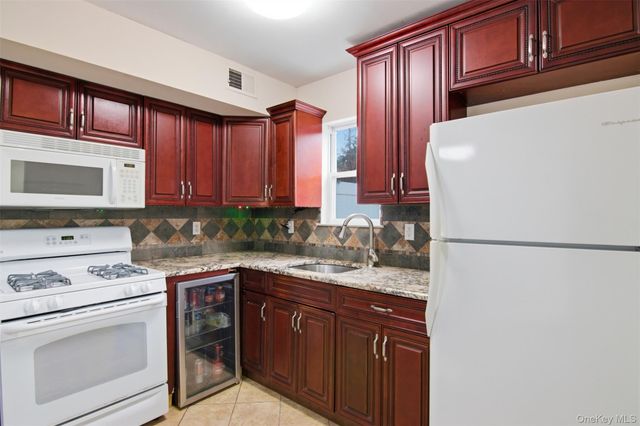 2760 Schleigel Boulevard, Amityville, NY 11701