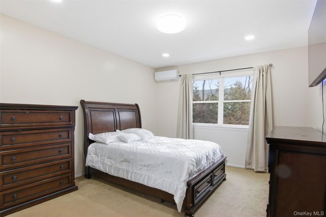 2760 Schleigel Boulevard, Amityville, NY 11701