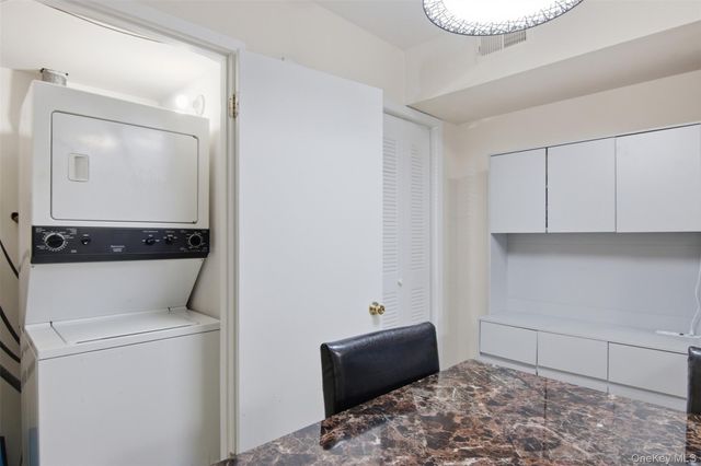 2760 Schleigel Boulevard, Amityville, NY 11701