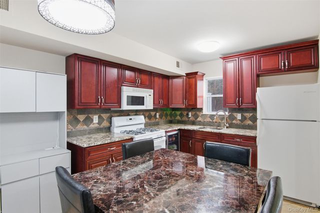 2760 Schleigel Boulevard, Amityville, NY 11701