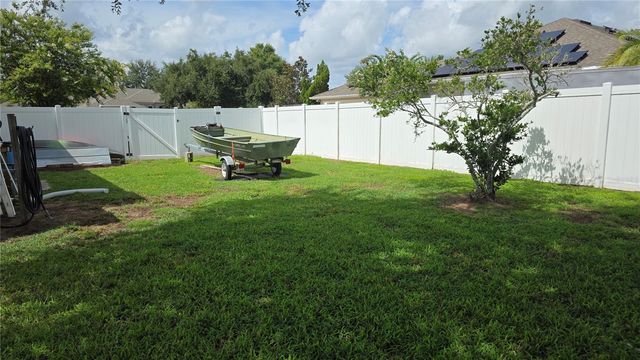 36812 QUEEN BEE LANE, Grand Island, FL 32735