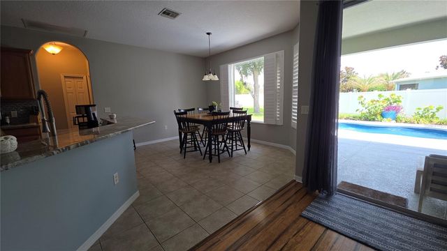 36812 QUEEN BEE LANE, Grand Island, FL 32735