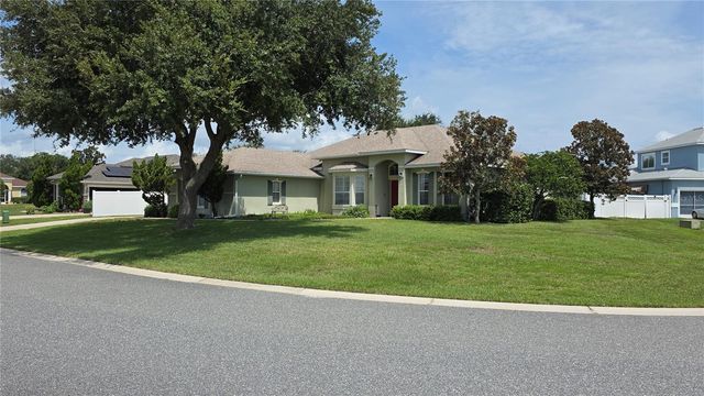 36812 QUEEN BEE LANE, Grand Island, FL 32735