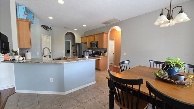 36812 QUEEN BEE LANE, Grand Island, FL 32735