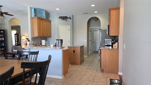36812 QUEEN BEE LANE, Grand Island, FL 32735