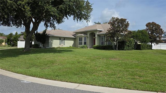 36812 QUEEN BEE LANE, Grand Island, FL 32735