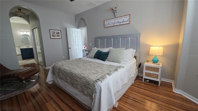36812 QUEEN BEE LANE, Grand Island, FL 32735