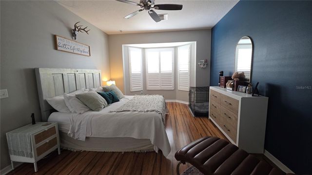 36812 QUEEN BEE LANE, Grand Island, FL 32735