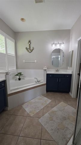 36812 QUEEN BEE LANE, Grand Island, FL 32735