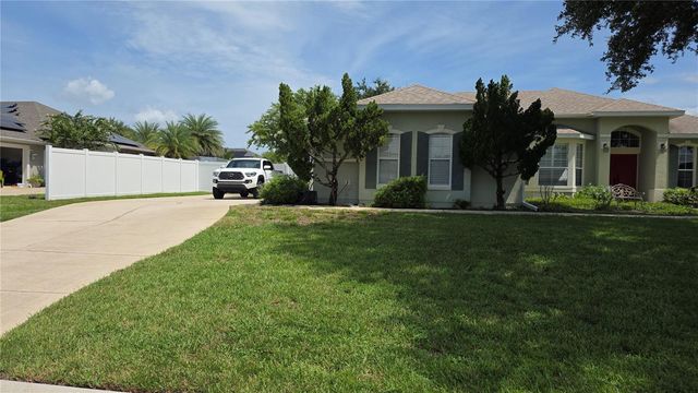 36812 QUEEN BEE LANE, Grand Island, FL 32735