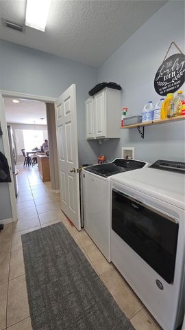 36812 QUEEN BEE LANE, Grand Island, FL 32735