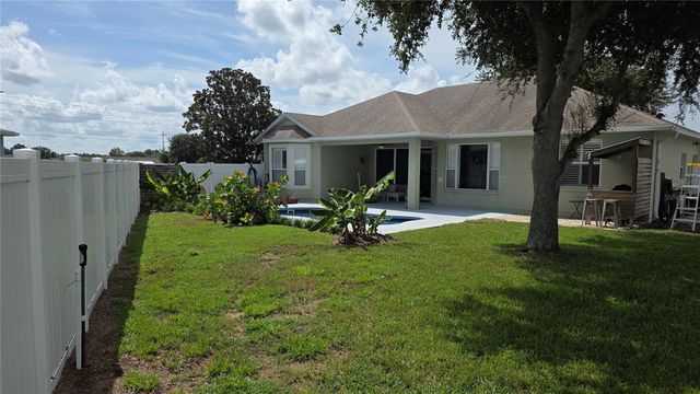36812 QUEEN BEE LANE, Grand Island, FL 32735