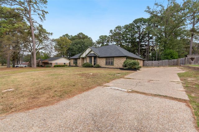 18133 Briarcrest Drive, Flint, TX 75762