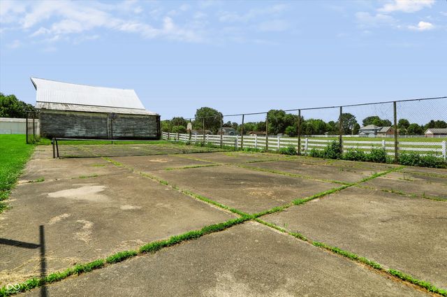 3696 N State Road 9, Greenfield, IN 46140