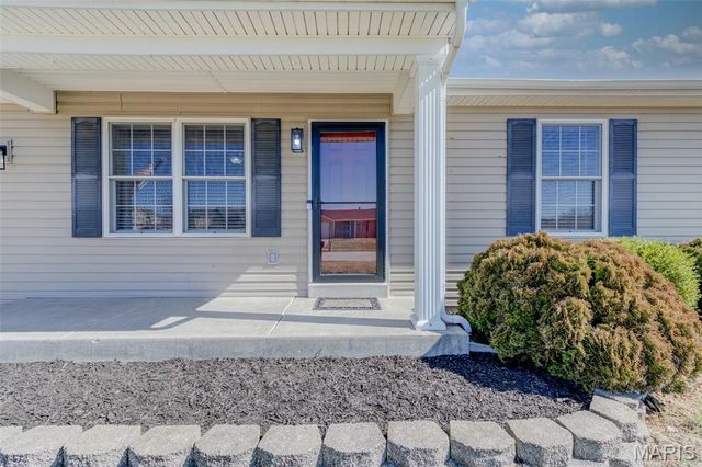 449 Fawn Run Drive, Troy, MO 63379