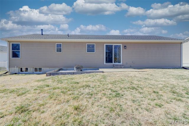 449 Fawn Run Drive, Troy, MO 63379
