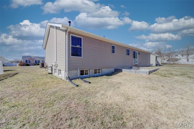 449 Fawn Run Drive, Troy, MO 63379