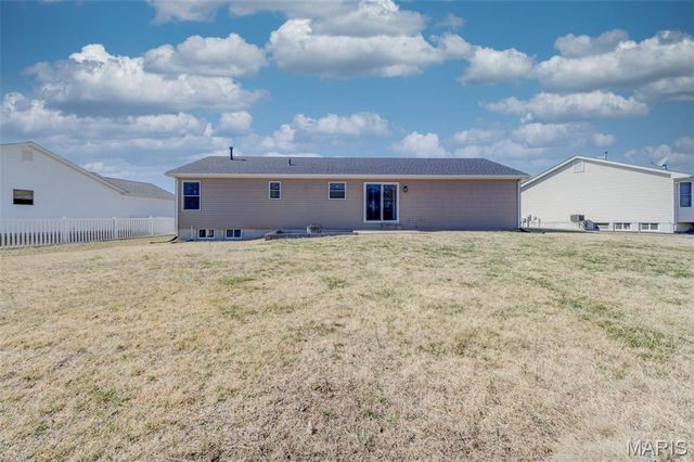 449 Fawn Run Drive, Troy, MO 63379
