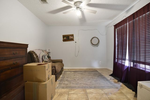 1109 Nicholas Dr, New Llano, LA 71461