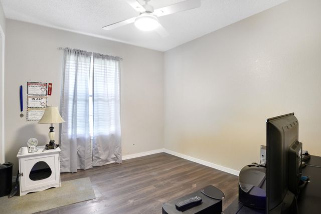 1109 Nicholas Dr, New Llano, LA 71461