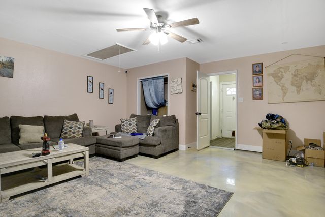 1109 Nicholas Dr, New Llano, LA 71461