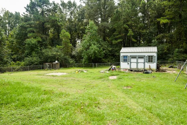 1109 Nicholas Dr, New Llano, LA 71461