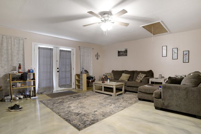 1109 Nicholas Dr, New Llano, LA 71461