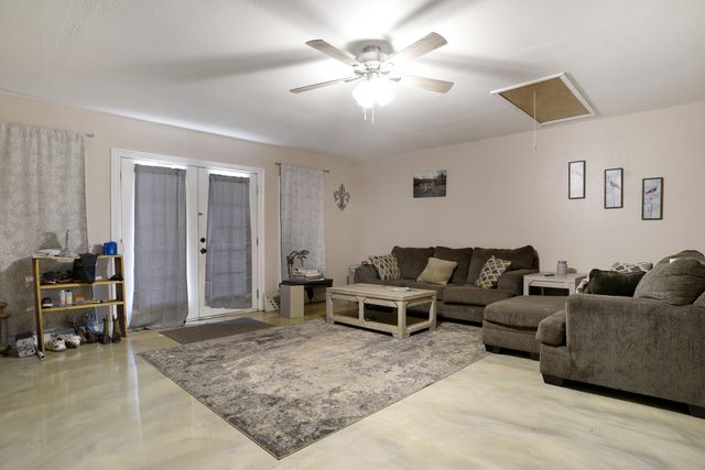 1109 Nicholas Dr, New Llano, LA 71461