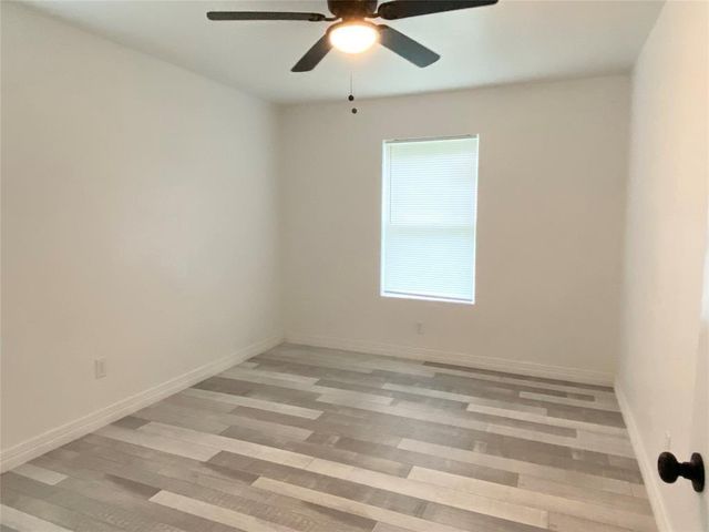 906 Eagle Avenue B, Pasadena, TX 77506