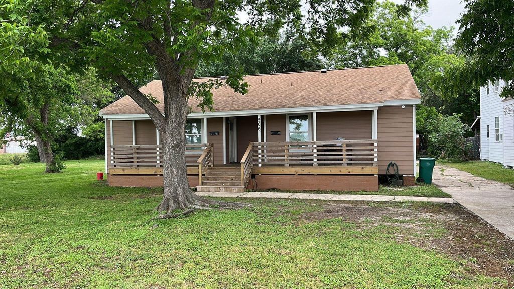 906 Eagle Avenue B, Pasadena, TX 77506