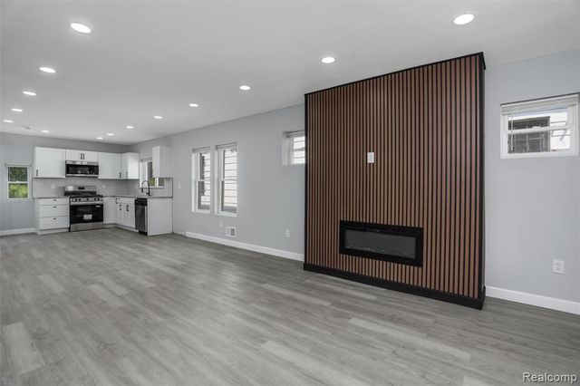 1958 Louise Street, Highland Park, MI 48203