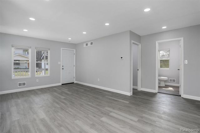 1958 Louise Street, Highland Park, MI 48203