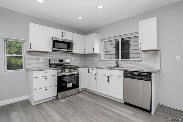 1958 Louise Street, Highland Park, MI 48203