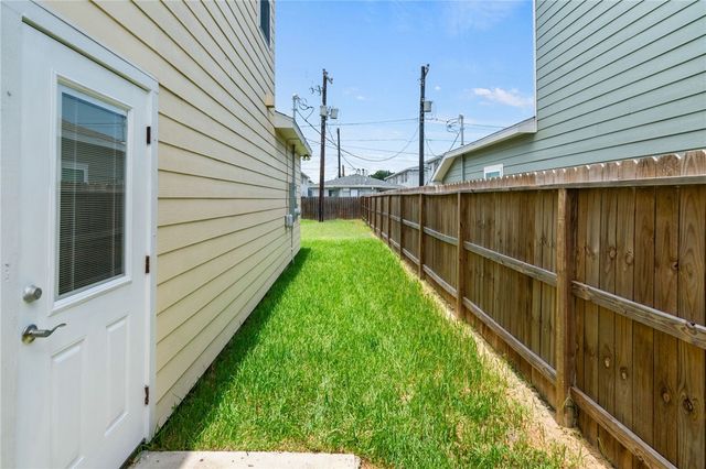 1420 Shely St, Corpus Christi, TX 78404