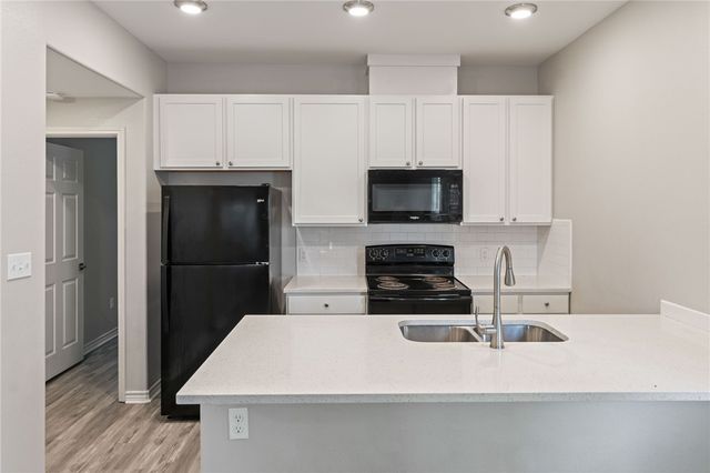 1420 Shely St, Corpus Christi, TX 78404