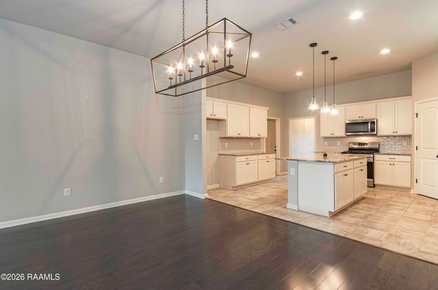 207 Burndap Way, Lafayette, LA 70507