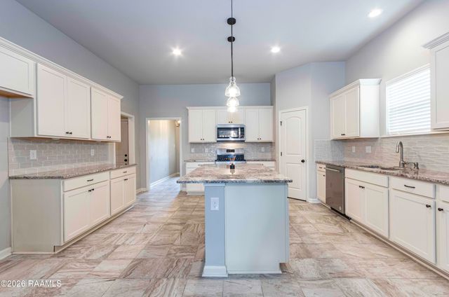 207 Burndap Way, Lafayette, LA 70507