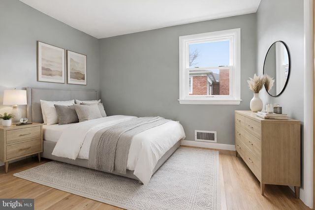 456 YORK ST, Manchester, PA 17345