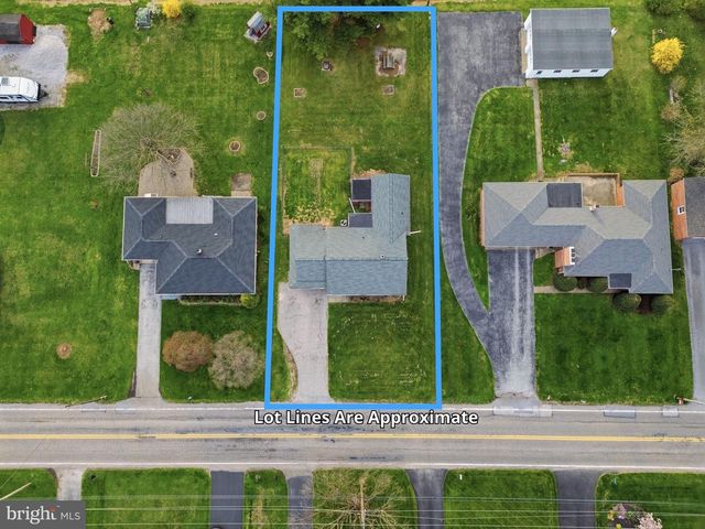 456 YORK ST, Manchester, PA 17345