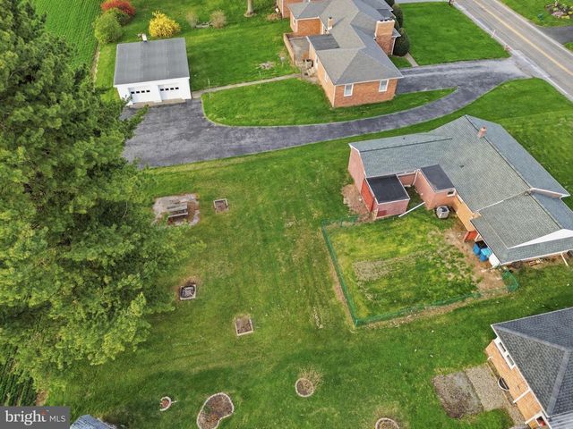 456 YORK ST, Manchester, PA 17345
