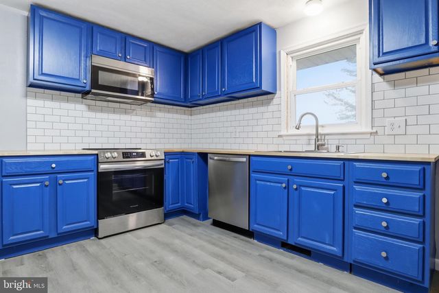 456 YORK ST, Manchester, PA 17345