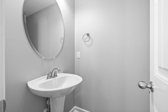 213 Woodland Valley Ln, Clarksville, TN 37040