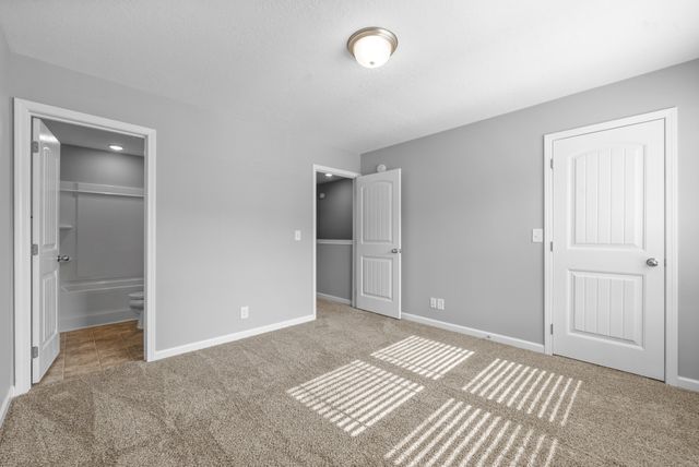 213 Woodland Valley Ln, Clarksville, TN 37040