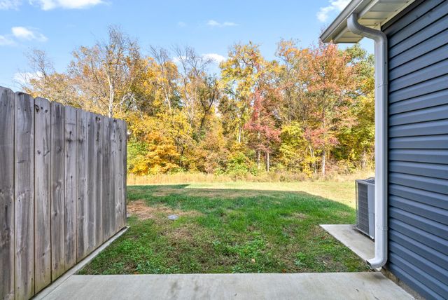 213 Woodland Valley Ln, Clarksville, TN 37040